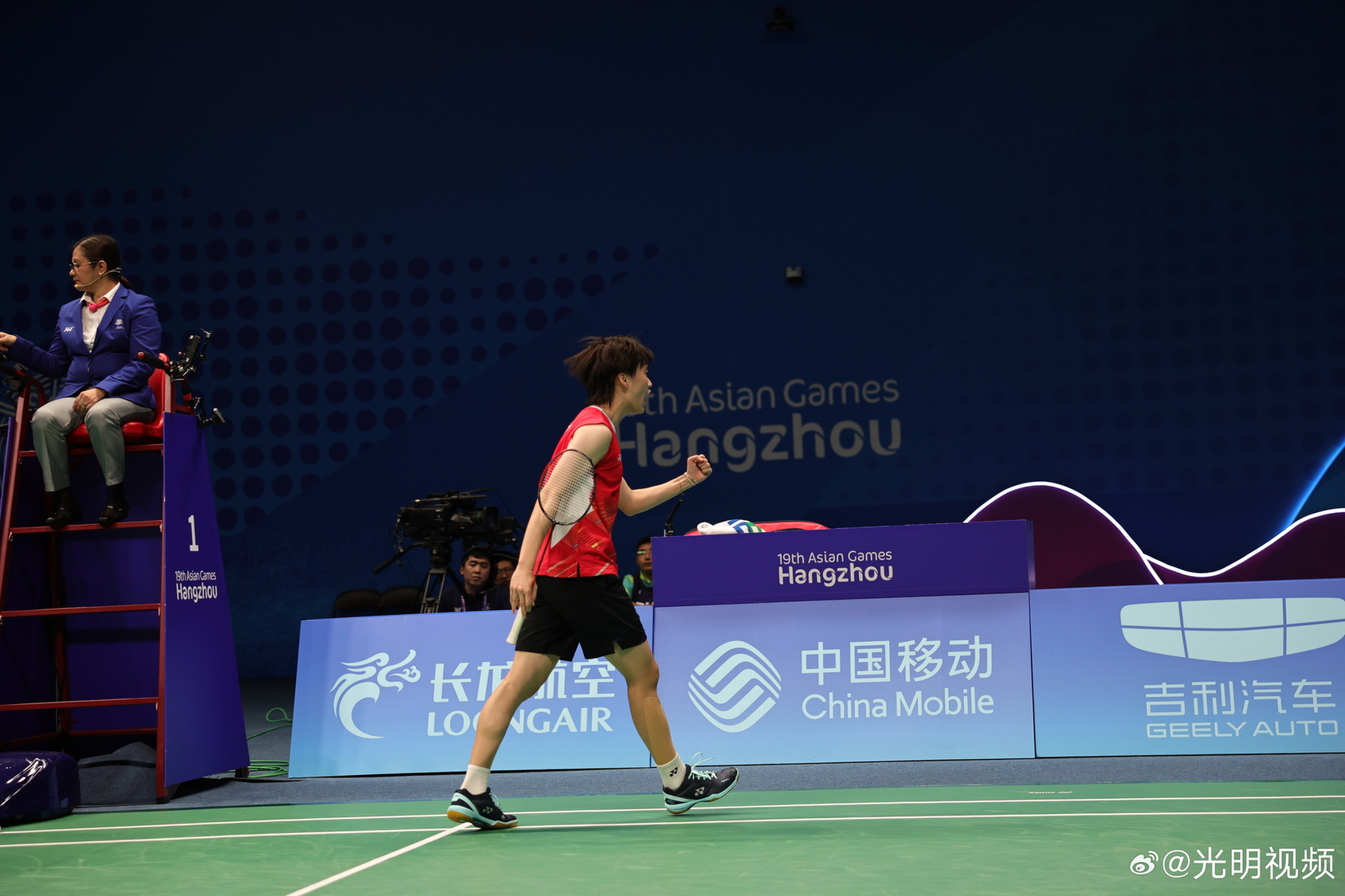 从中吸取经 从中吸取经